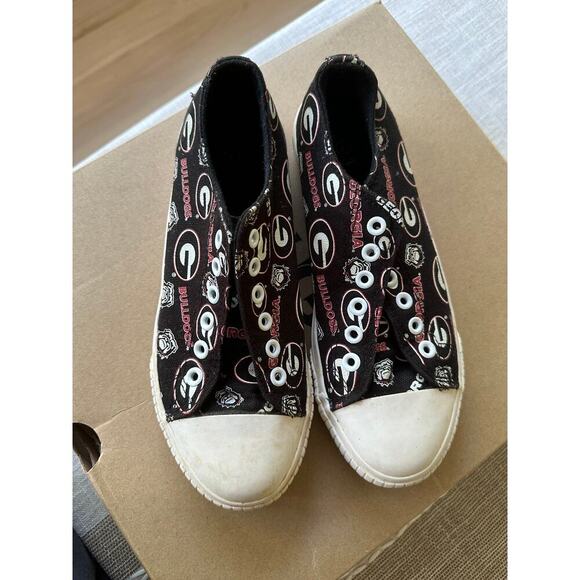 GUC Georgia Bulldogs Low Top Repeat Print Canvas shoes Size 7 (056) - Picture 1 of 2